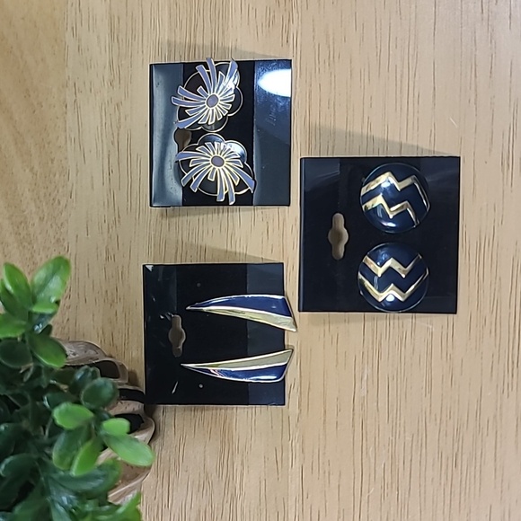Elegant Enamal Earrings Set Of 3 - Picture 1 of 7